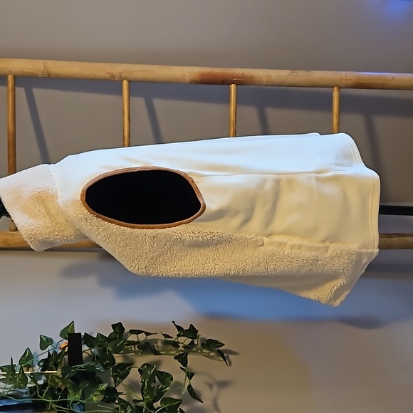 Women’s small Chaps cream faux fur vest with brown trim. - Picture 4 of 8